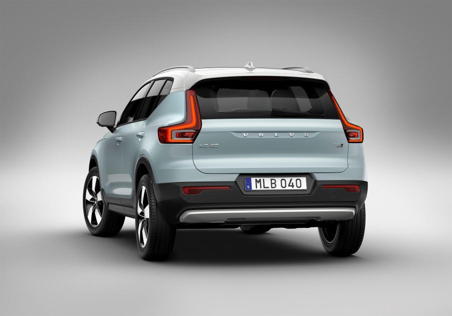  Volvo XC40 T5 2017 года  (WW) (фото 8 из 33)